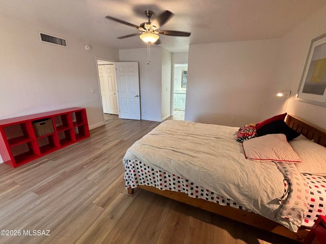 5454 N La Casita Drive, Tucson, AZ 85718