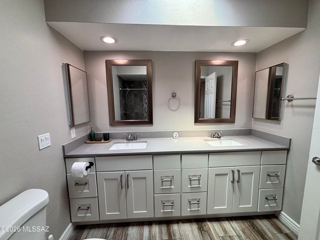 5454 N La Casita Drive, Tucson, AZ 85718