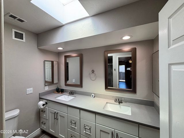 5454 N La Casita Drive, Tucson, AZ 85718