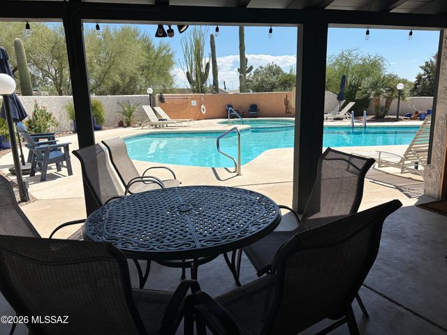 5454 N La Casita Drive, Tucson, AZ 85718