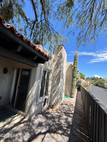 5454 N La Casita Drive, Tucson, AZ 85718