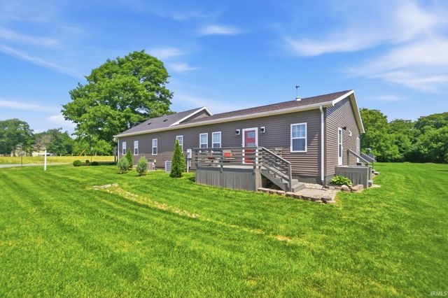 6033 N 200 E Road, Huntington, IN 46750