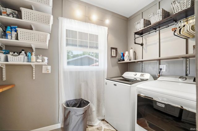 6033 N 200 E Road, Huntington, IN 46750