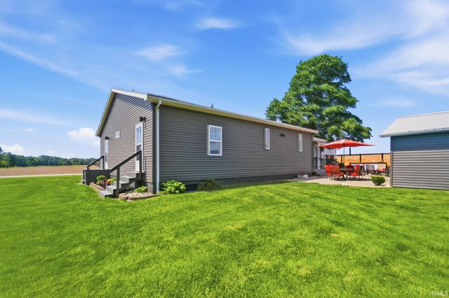 6033 N 200 E Road, Huntington, IN 46750