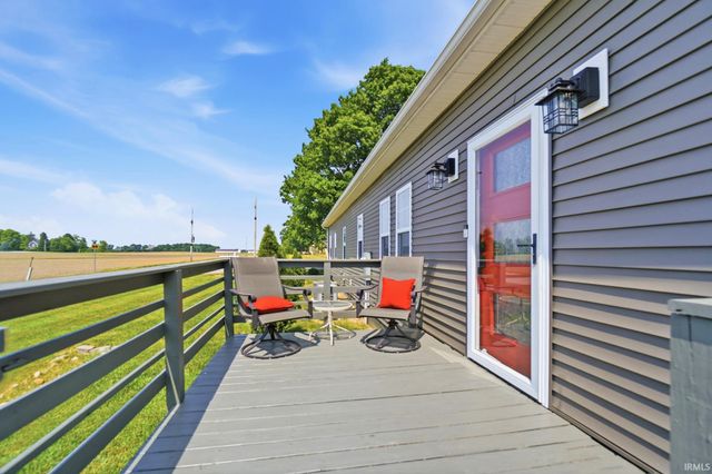 6033 N 200 E Road, Huntington, IN 46750