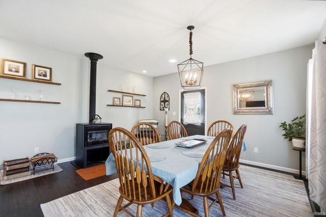 6033 N 200 E Road, Huntington, IN 46750
