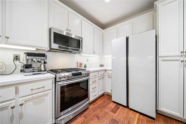27616 Cobblestone Court, Valencia, CA 91354