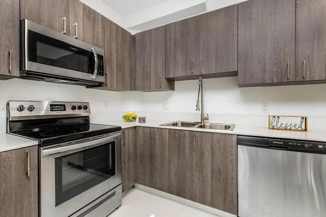 25850 SW 140th Ct 6-609, Homestead, FL 33032