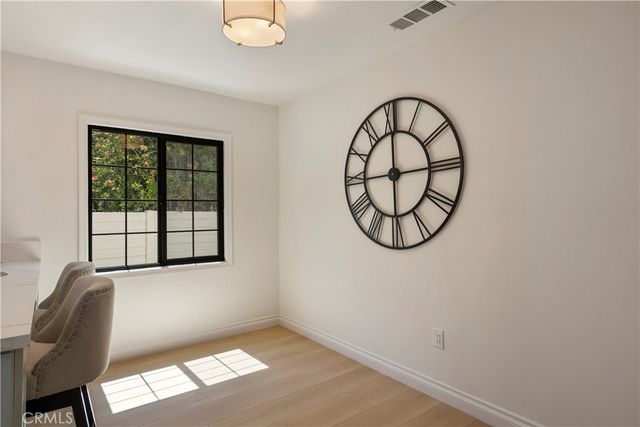 6611 Glade, Woodland Hills, CA 91303