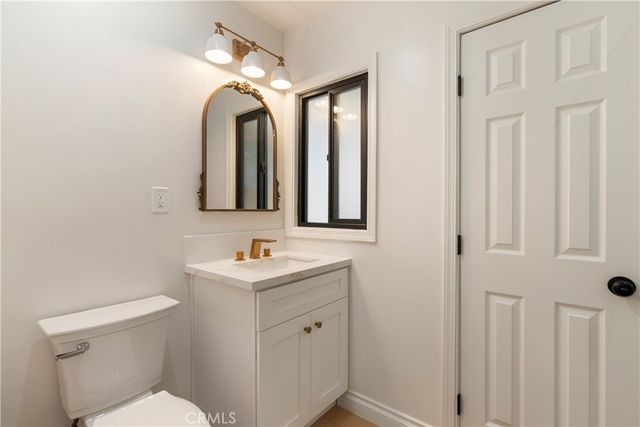 6611 Glade, Woodland Hills, CA 91303