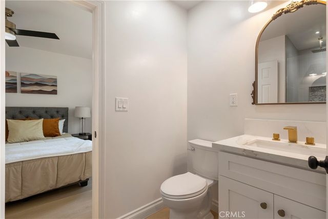 6611 Glade, Woodland Hills, CA 91303