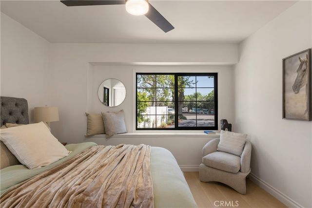 6611 Glade, Woodland Hills, CA 91303