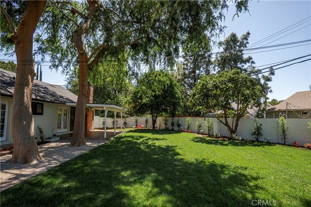 6611 Glade, Woodland Hills, CA 91303