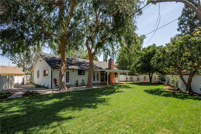 6611 Glade, Woodland Hills, CA 91303