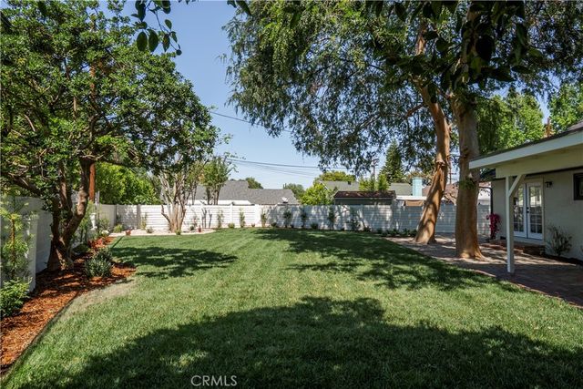 6611 Glade, Woodland Hills, CA 91303