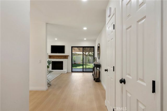 6611 Glade, Woodland Hills, CA 91303