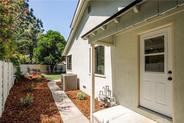 6611 Glade, Woodland Hills, CA 91303