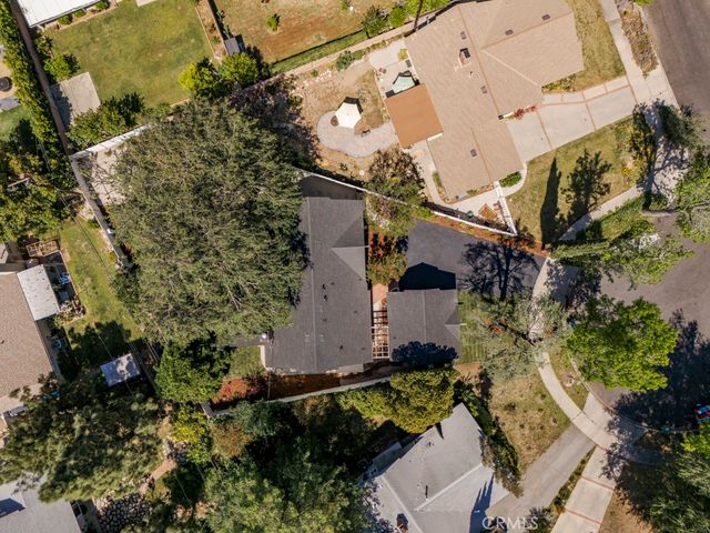 6611 Glade, Woodland Hills, CA 91303