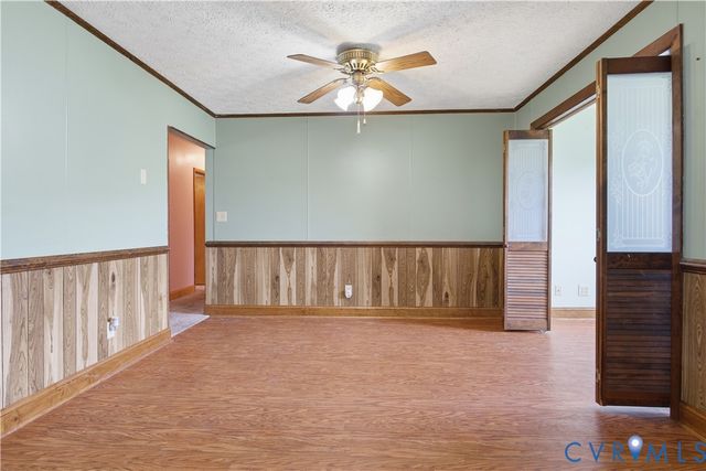 379 Piney Point Rd, Onemo, VA 23130