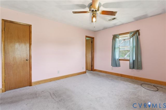 379 Piney Point Rd, Onemo, VA 23130