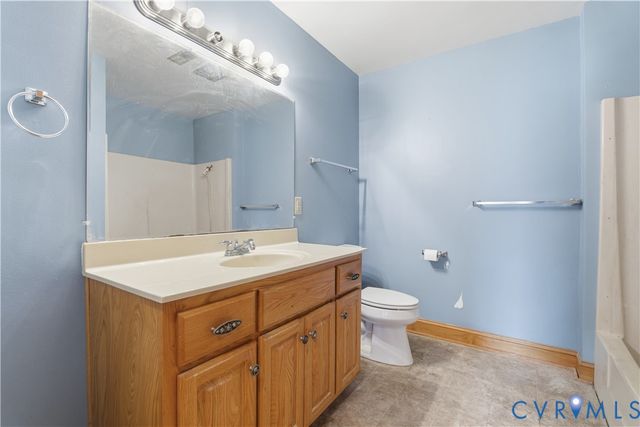 379 Piney Point Rd, Onemo, VA 23130