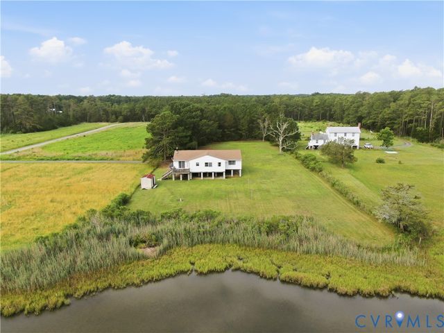 379 Piney Point Rd, Onemo, VA 23130