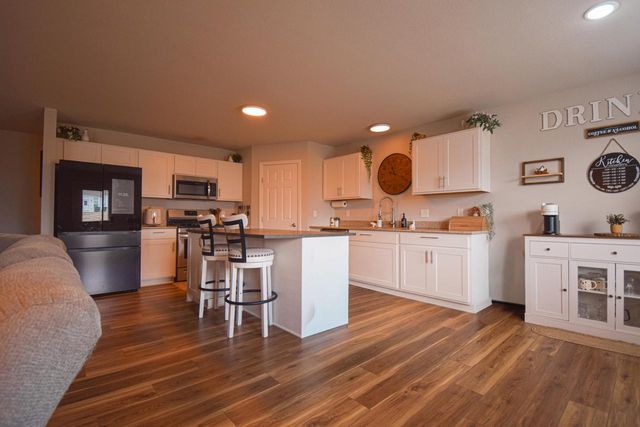 3130 Emerald DRIVE, Janesville, WI 53546