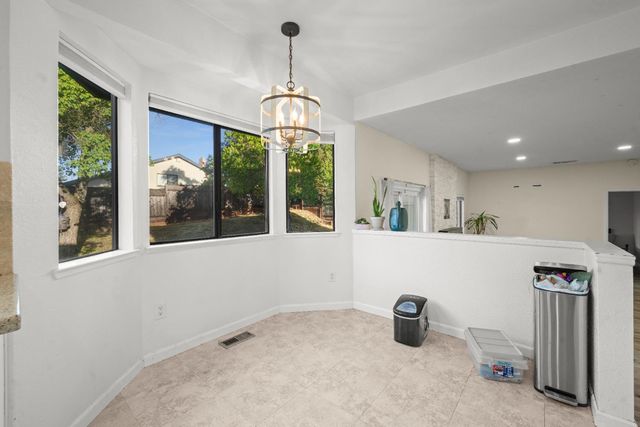 8236 Crestshire Cir, Orangevale, CA 95662