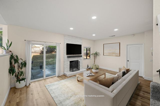 8236 Crestshire Cir, Orangevale, CA 95662