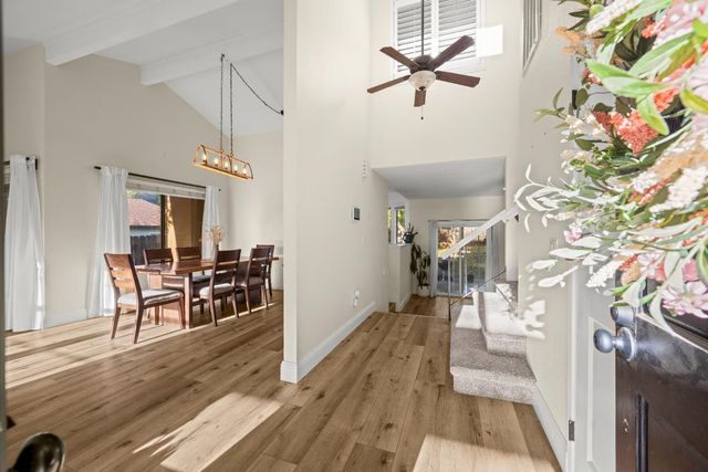 8236 Crestshire Cir, Orangevale, CA 95662