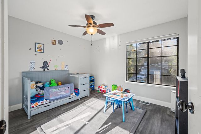 8236 Crestshire Cir, Orangevale, CA 95662