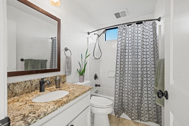 8236 Crestshire Cir, Orangevale, CA 95662