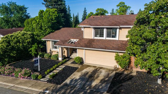 8236 Crestshire Cir, Orangevale, CA 95662