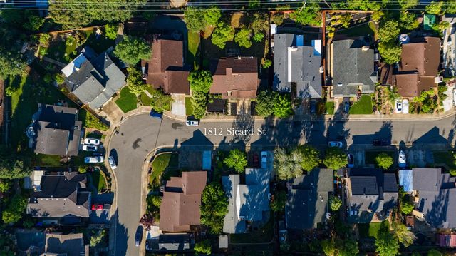 8236 Crestshire Cir, Orangevale, CA 95662