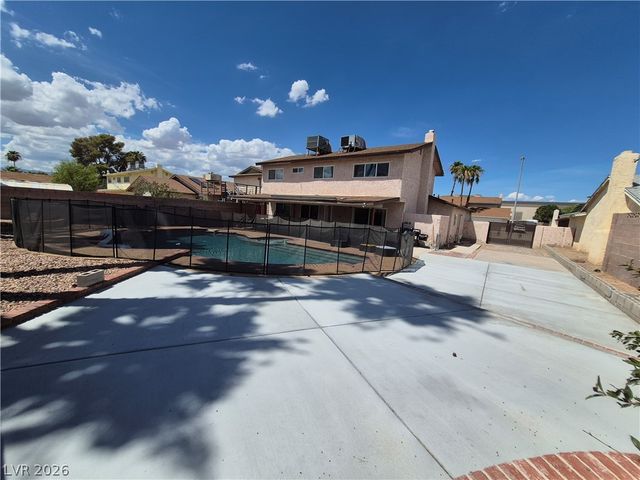 5849 West Cherokee, Las Vegas, NV 89103