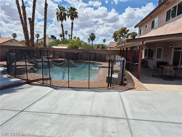 5849 West Cherokee, Las Vegas, NV 89103