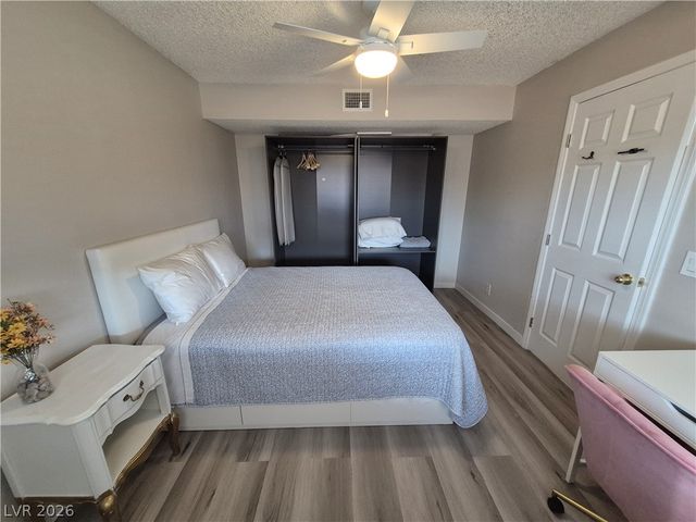 5849 West Cherokee, Las Vegas, NV 89103
