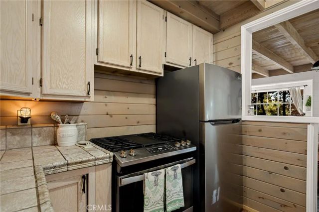 265 Flower, Lake Arrowhead, CA 92352