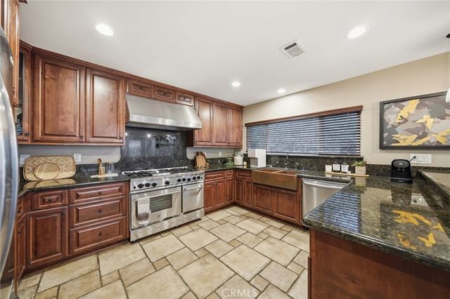 706 NANCY Lane, Fullerton, CA 92831