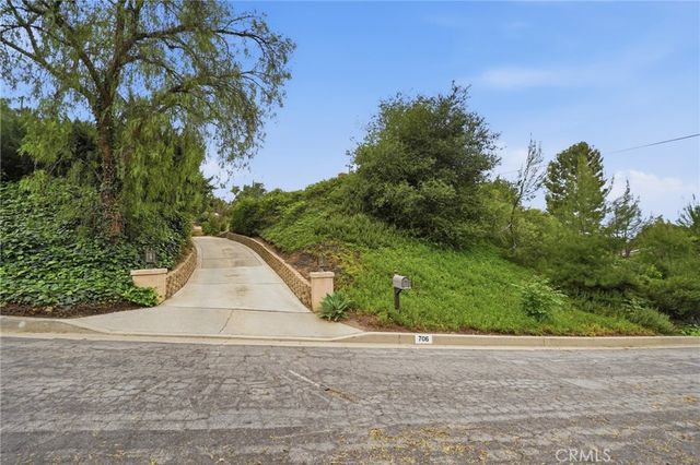 706 NANCY Lane, Fullerton, CA 92831