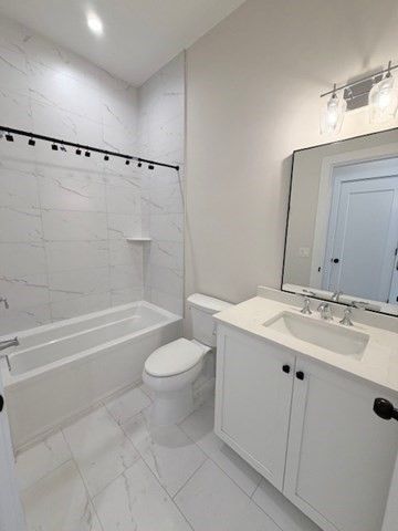 186 Bedford St 203, Lexington, MA 02420