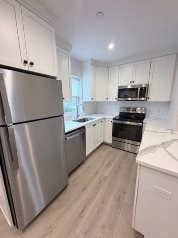 186 Bedford St 203, Lexington, MA 02420