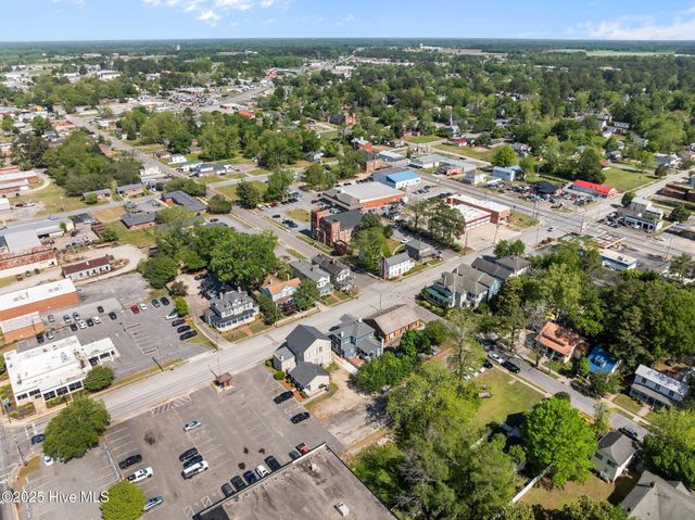 325 N Market Street, Washington, NC 27889