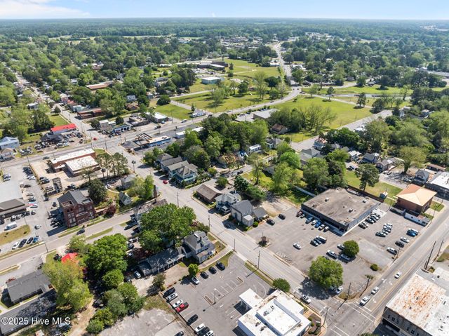325 N Market Street, Washington, NC 27889