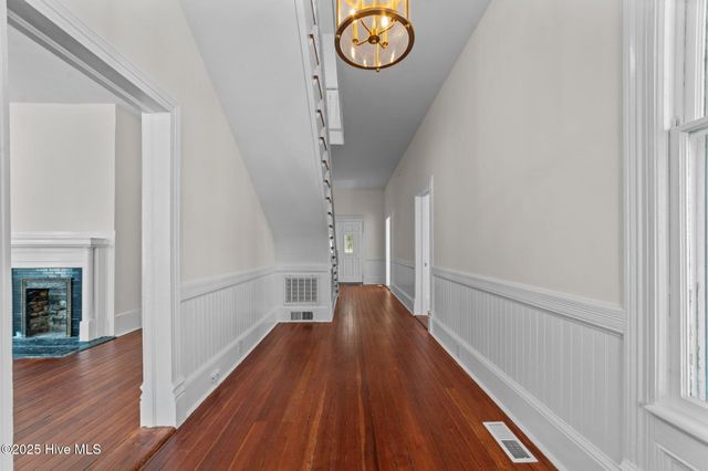 325 N Market Street, Washington, NC 27889