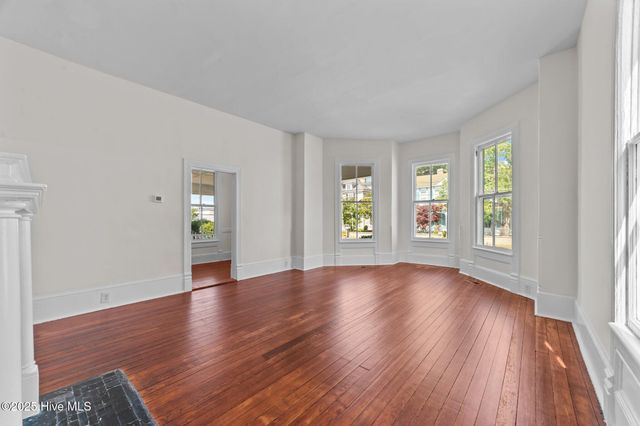 325 N Market Street, Washington, NC 27889