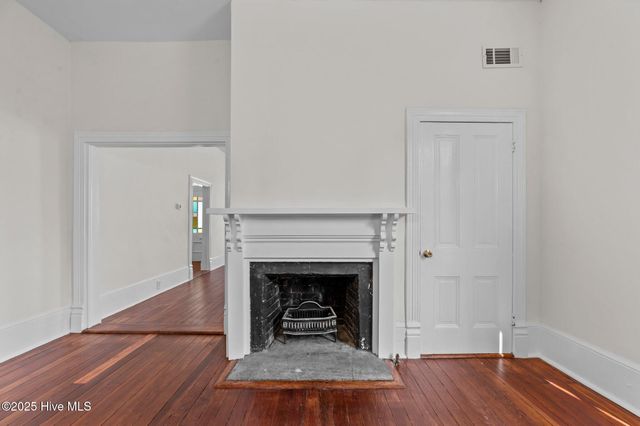 325 N Market Street, Washington, NC 27889