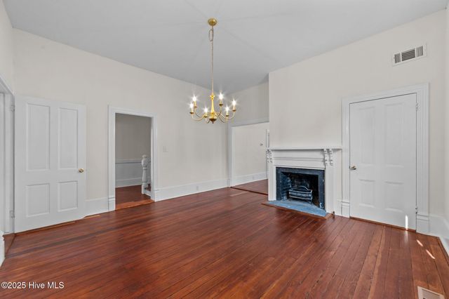 325 N Market Street, Washington, NC 27889