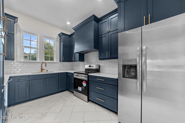 325 N Market Street, Washington, NC 27889