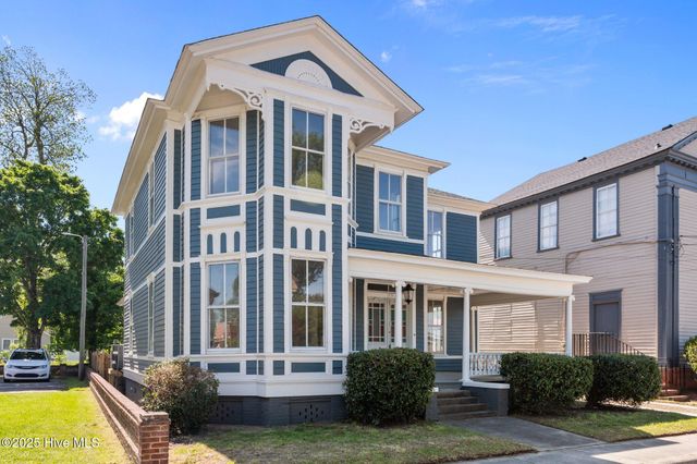 325 N Market Street, Washington, NC 27889